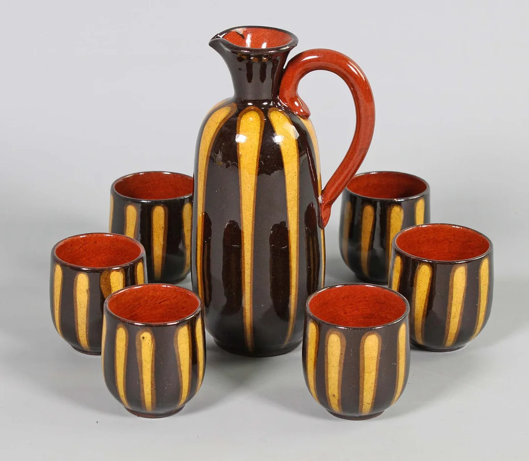 MID CENTURY LIKÖRSET. — Ceramics & Porcelain — Auktionshaus Bossard