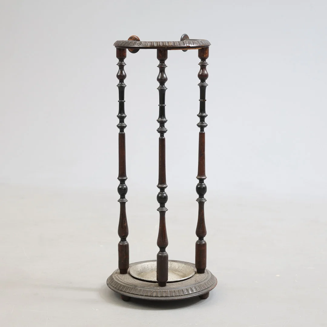 PARAPLYSTÄLL, trä, 1900-TAL. — Other — Gomér & Andersson Nyköping