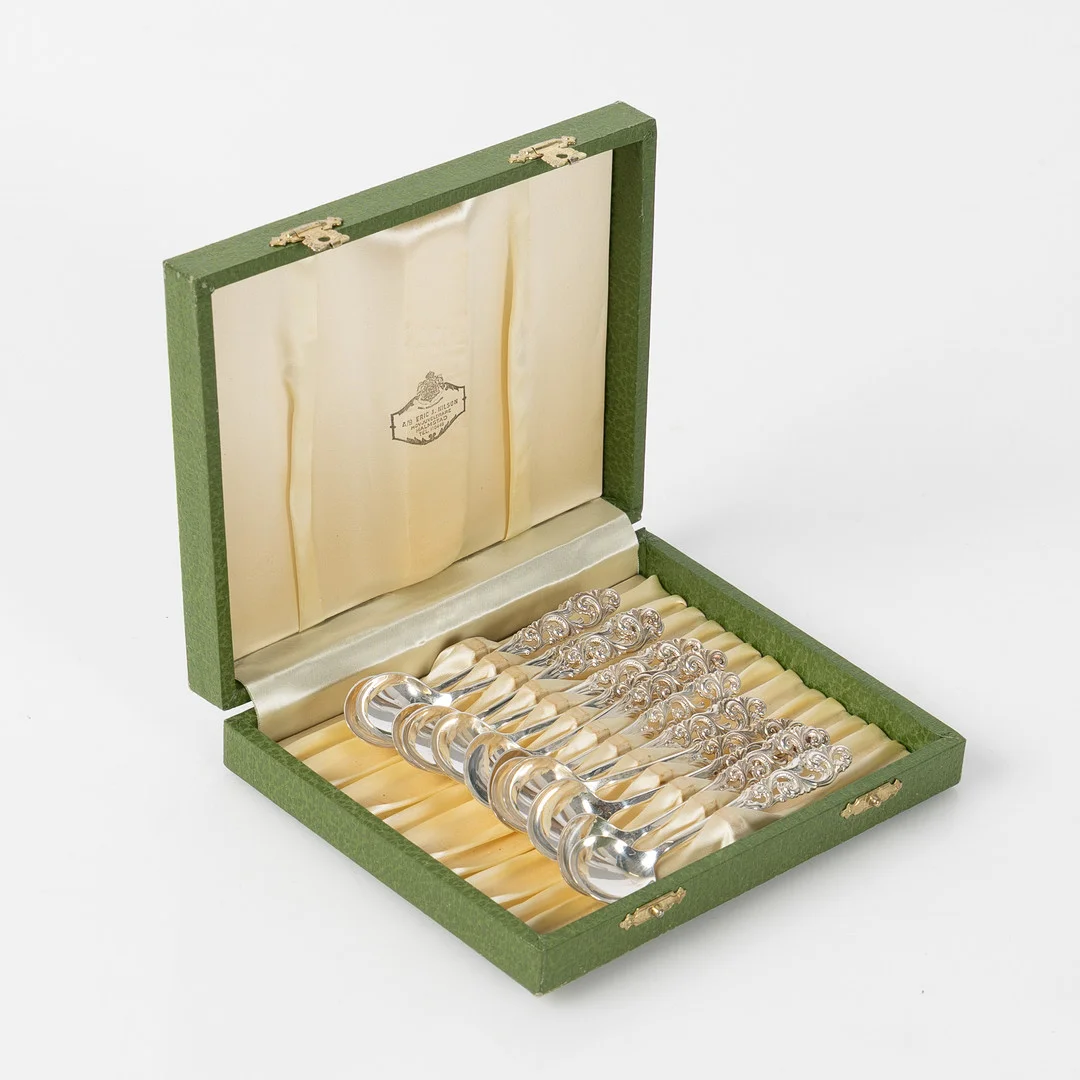 MYLIUS, Norge, kaffeskedar / teskedar, 830 silver, 12 stycken modell. — Silver — Stockholms Auktionsverk Helsingborg