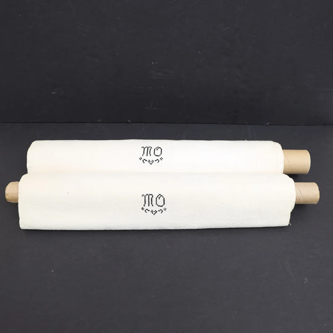 HANDDUKAR 12st, med broderade monogram. — Textiles — Falun Auktionsbyrå