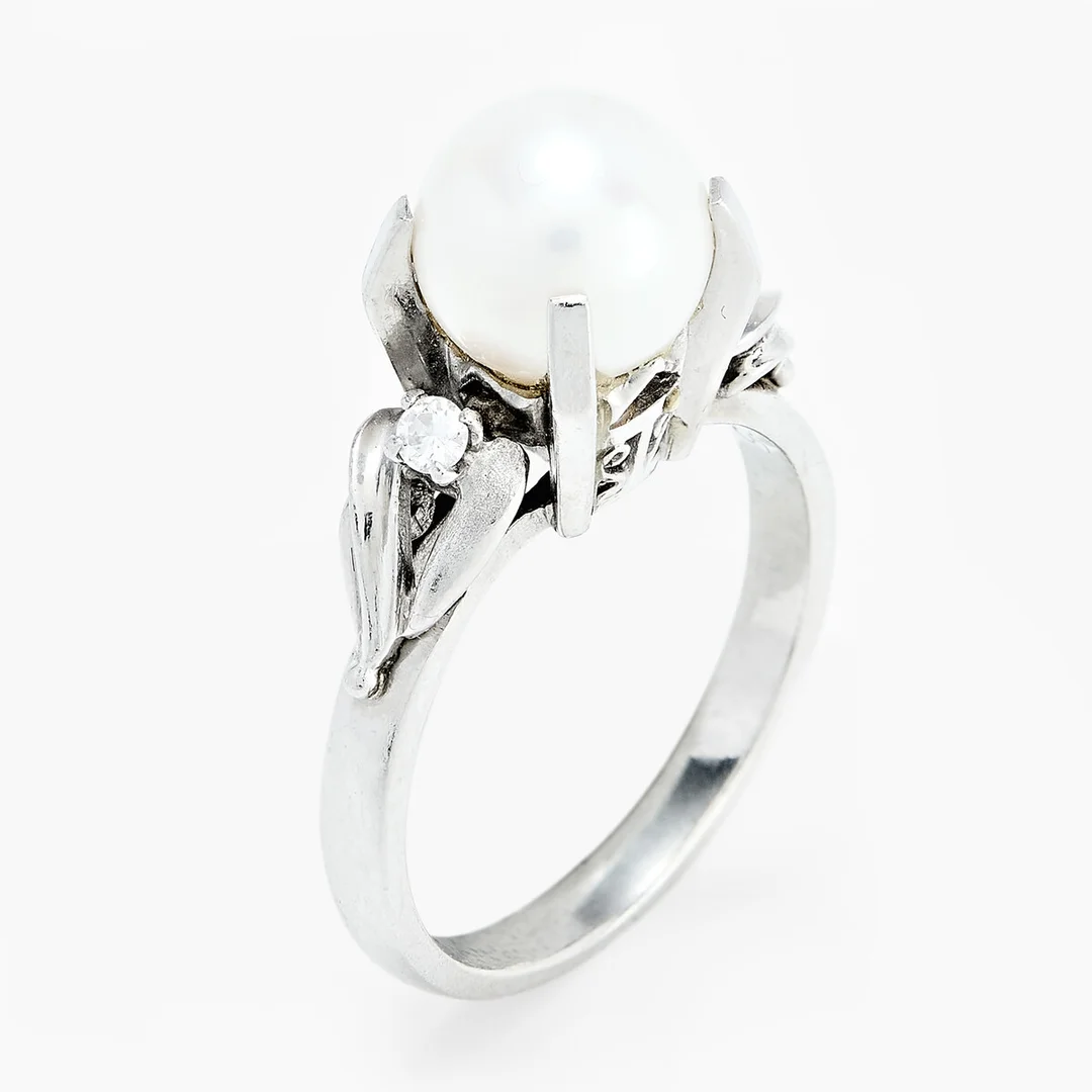 Ring med diamanter og kulturperle — Ring med diamanter og kulturperle — Smykker/Smykker — Blomqvist