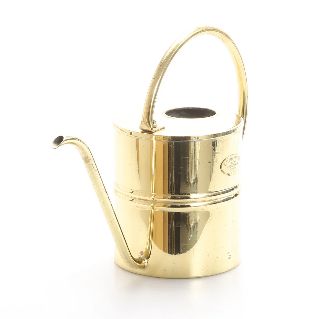 VATTENKANNA, mässing, E. S. Sörensen, Danmark. — Pewter, Brass & Copper — RA Auktionsverket Norrköping