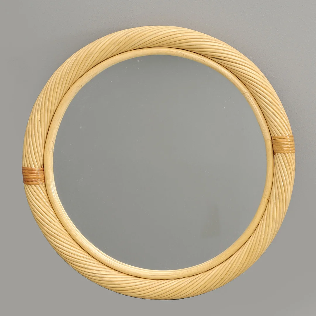 SPEGEL, flätad ram. 1900-talets slut. — Mirrors — Crafoord Auktioner Malmö