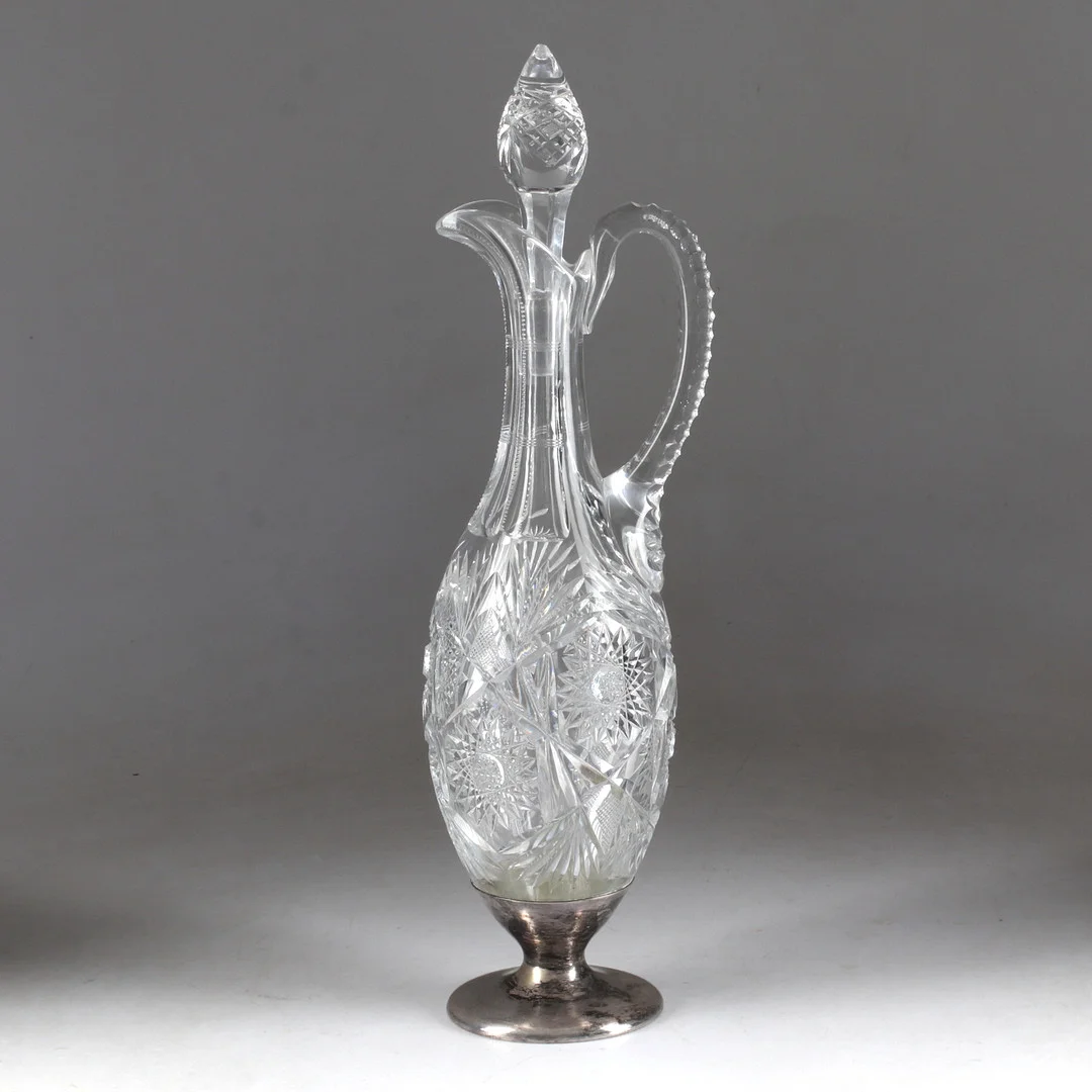 KARAFF, glas med metallskodd fot, 1900-tal. — Utility glass — Stadsauktion Sundsvall
