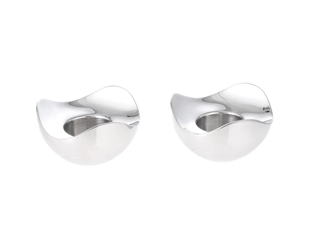 GEORG JENSEN, ljushållare, 2 st, rostfritt stål, Bloom Collection, höjd 55 mm, diameter 85 mm, originalkartong. — Kuriosa/Övrigt — Kaplans