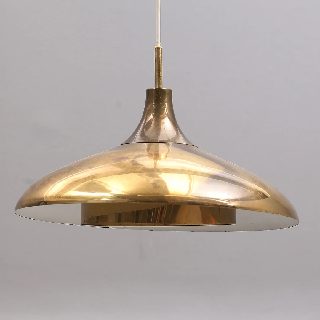 TAKLAMPA, mässing, Boréns modell 5003, 1900-talets andra hälft. — Ceiling lights — Auktionshuset Thelin & Johansson