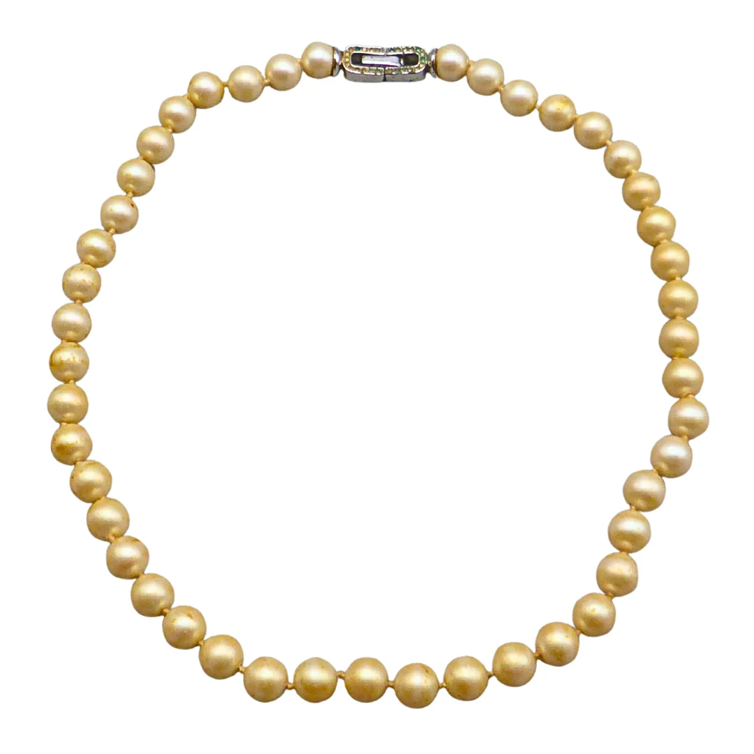 PERLENKETTE MIT SCHMUCKSCHLIESSE. — Necklace — Auktionshaus Stuber's Hammerschlag