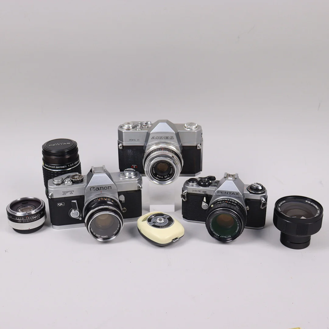 KAMEROR och tillbehör, Aires Penta 35, Vanon FT, Pentax ME Super mm. — Cameras & accessories — Markus Auktioner