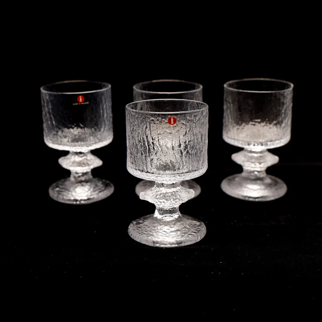 TIMO SARPANEVA. "Senator", 4 st vitvinsglas i original emballage. — Utility glass — Auktionsbyrån Varberg