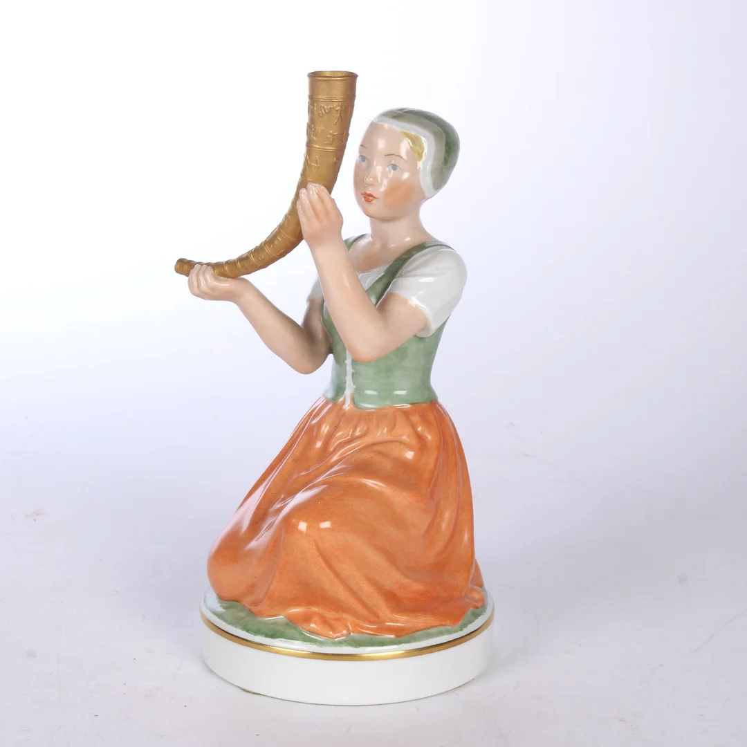 Royal Copenhagen / Juliane Marie. 'The Girl with the Golden Horn', no.12242, 1st variety — Glass, porcelain and ceramics/Figures — Lauritz