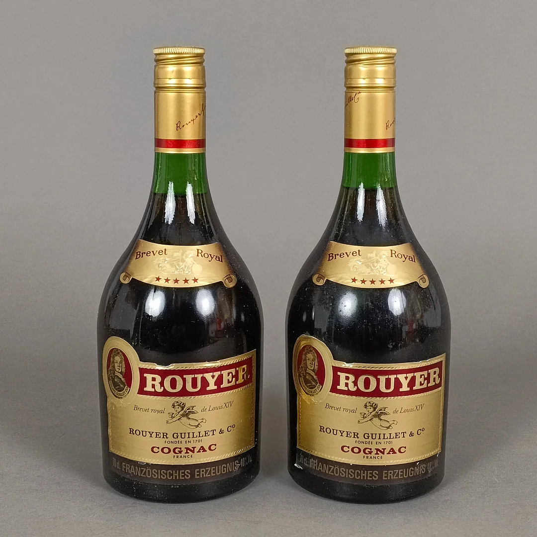 COGNAC – 2 Flaschen „Brevet Royal de Louis XIV“, Rouyer Guillet, 5 Sterne. — Wine, Port & Spirits — Auktionshaus Blank