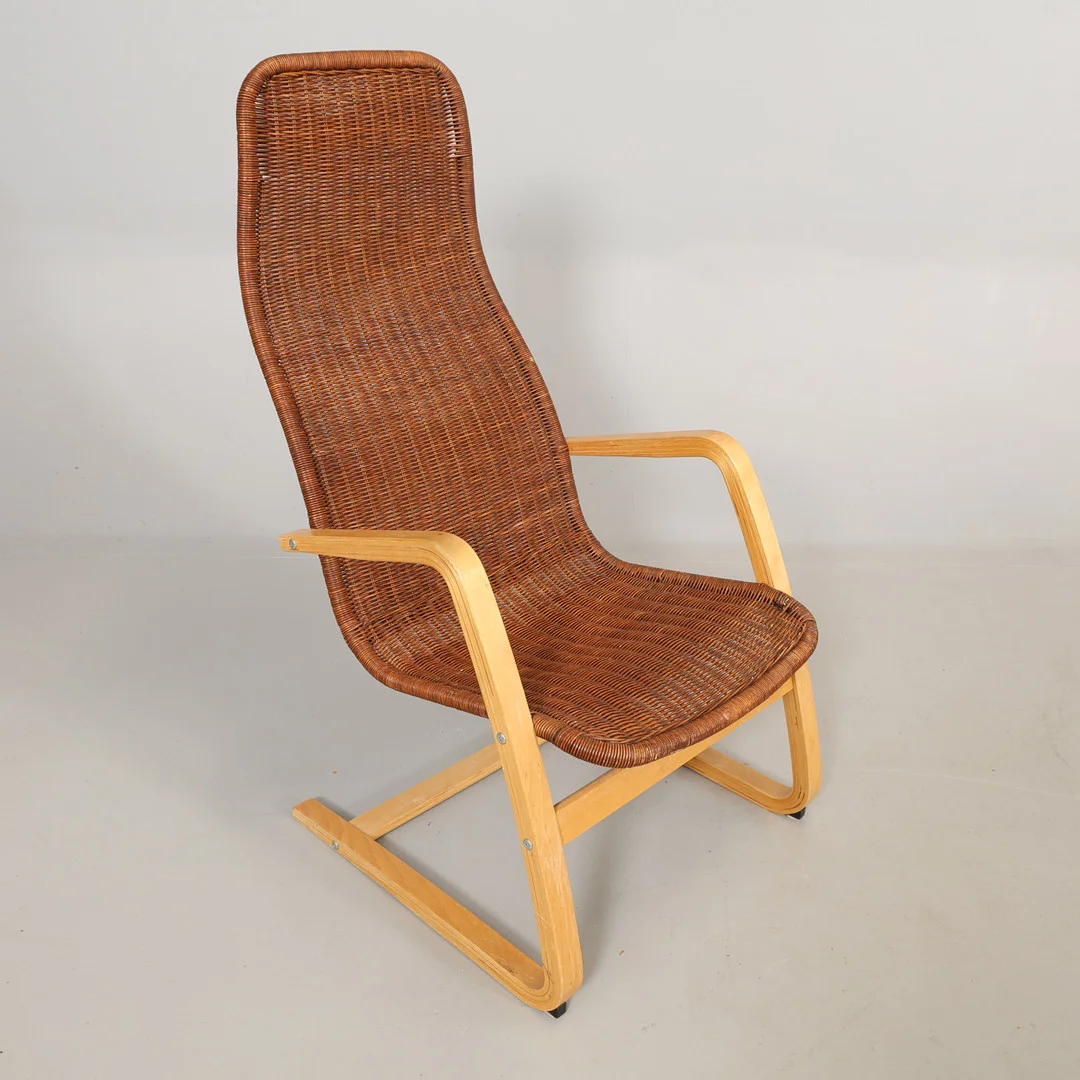 FÅTÖLJ rotting / böjträ modell Öland IKEA 1900/2000-tal. — Armchairs & Chairs — Höörs Auktionshall