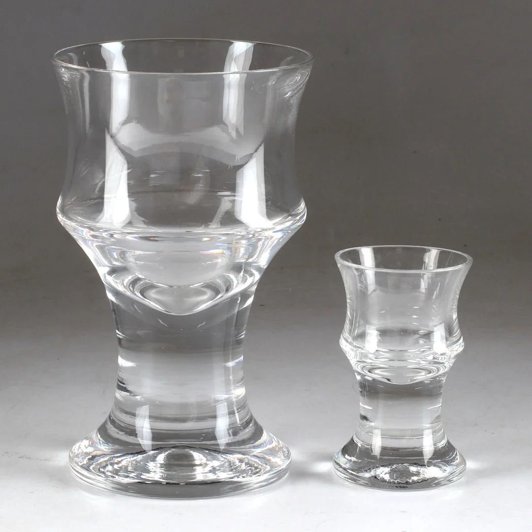BJÖRN RAMEL. Glasservisdelar, 16 delar, "Björn", Björn Ramel, Sea Glasbruk. — Utility glass — Stadsauktion Sundsvall