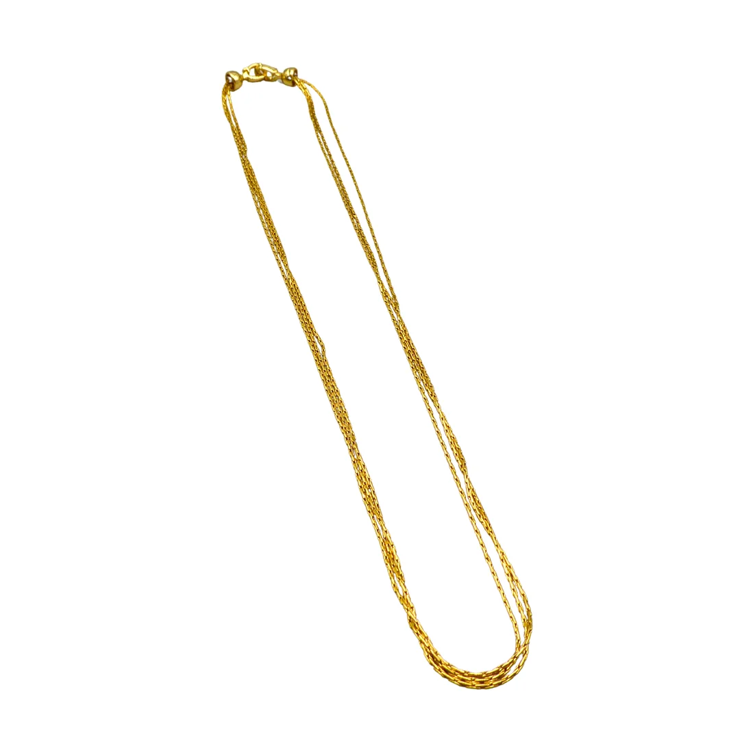 3- REIHIGE HALSKETTE AUS METALL IN DER FARBE GOLD. — Necklace — Auktionshaus Stuber's Hammerschlag