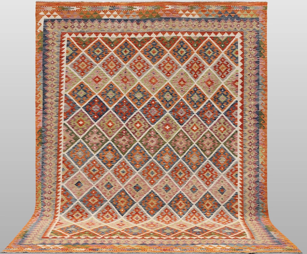 Matta, Kelim, 292 x 252 cm. — Mattor & Textil/Orientaliskt — Bukowskis