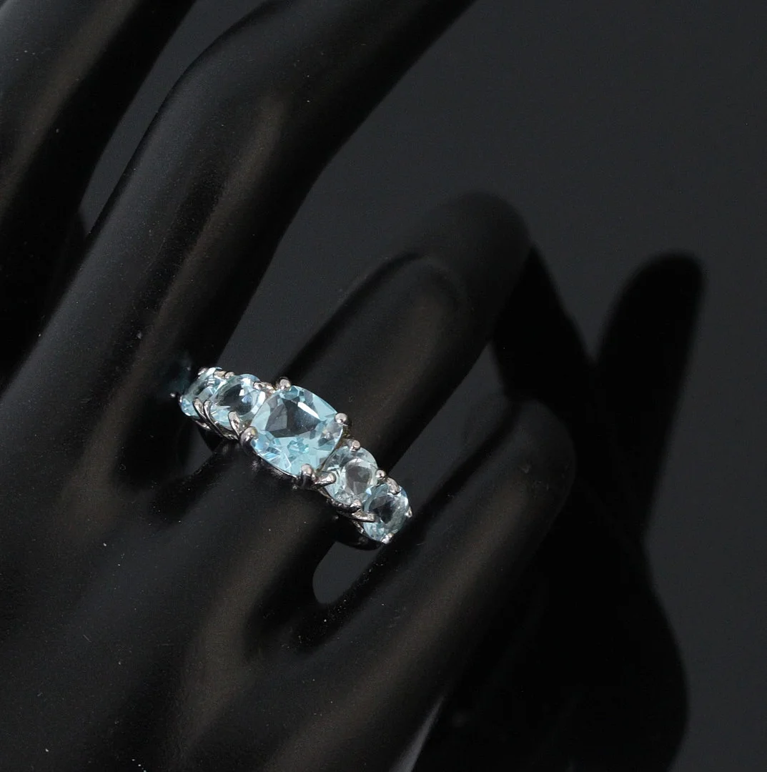 Ring mit Topas sky blue, 925er Silber. — Rings — Stockholms Auktionsverk Düsseldorf/Neuss