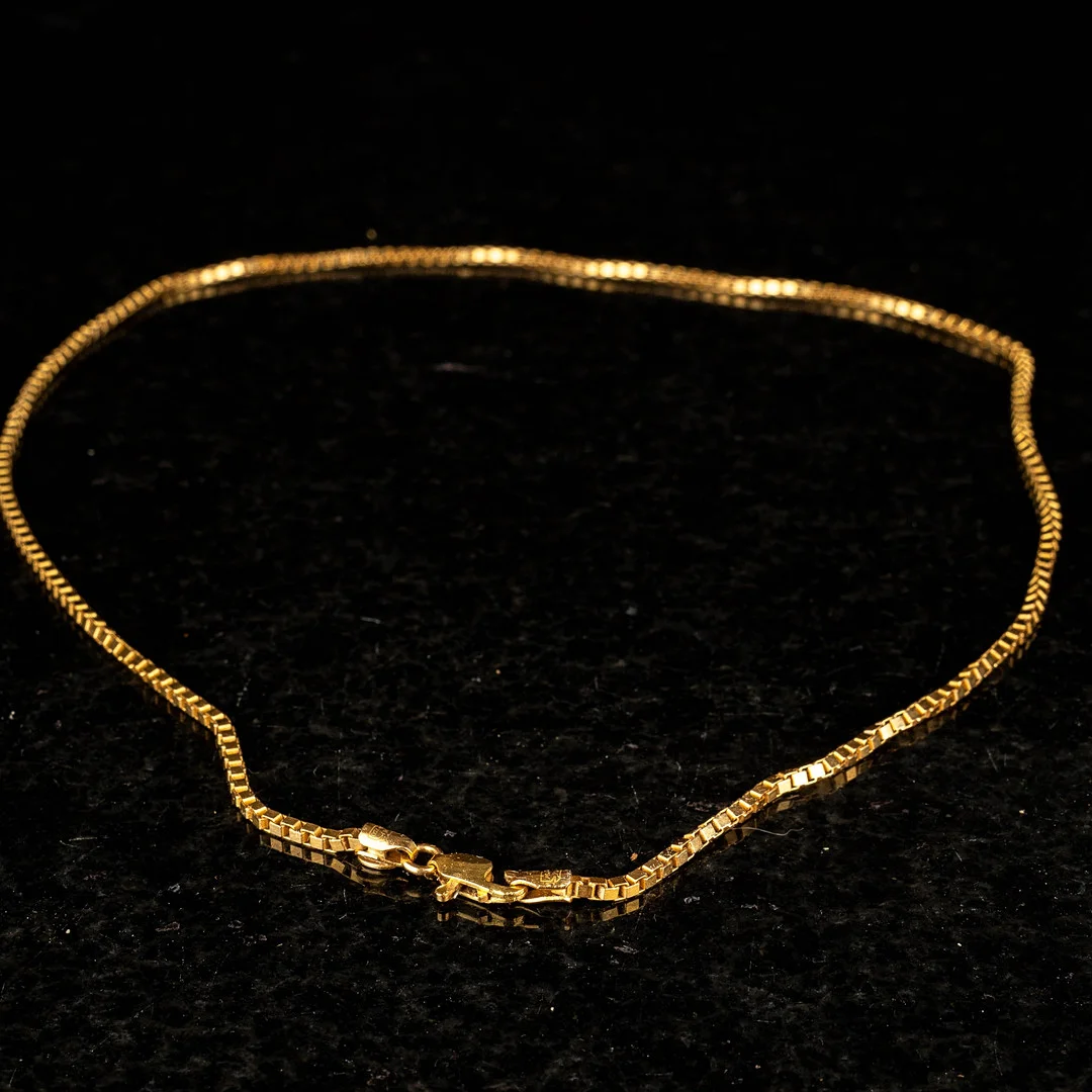 HALSKEDJA, 18k guld, venezialänk, Unoaerre, Italien 13,86g. — Jewellery — Norrlands Auktionsverk