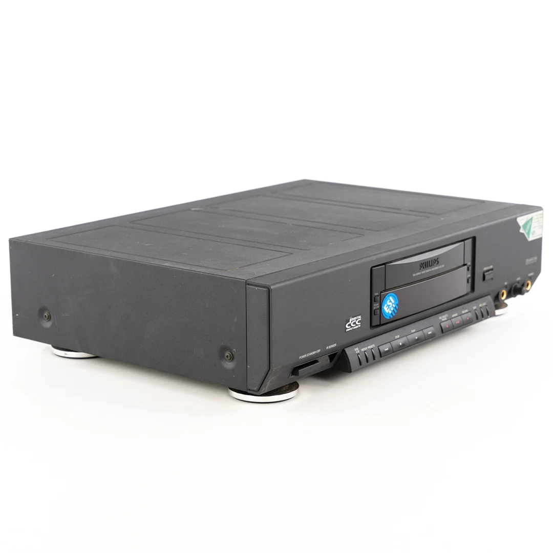 DIGITALT KASSETTDÄCK. Philips DCC 951, ca 1990-tal. — Modern consumer electronics — Karljohan Auktioner
