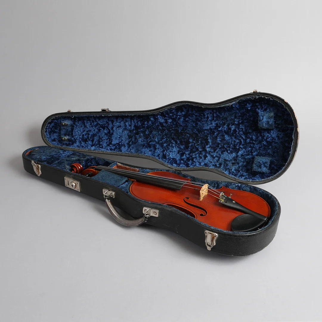ERNST HEINRICH ROTH. Violin, 1964. — Musical instruments — Bidstrup Auktioner