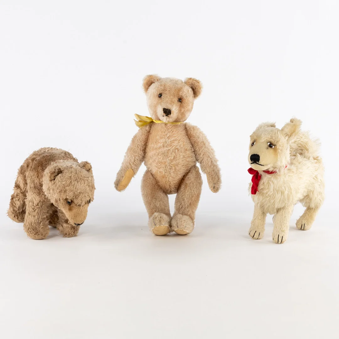 MJUKA DJUR, sannolikt Steiff. — Dolls & Teddybears — Karljohan Auktioner