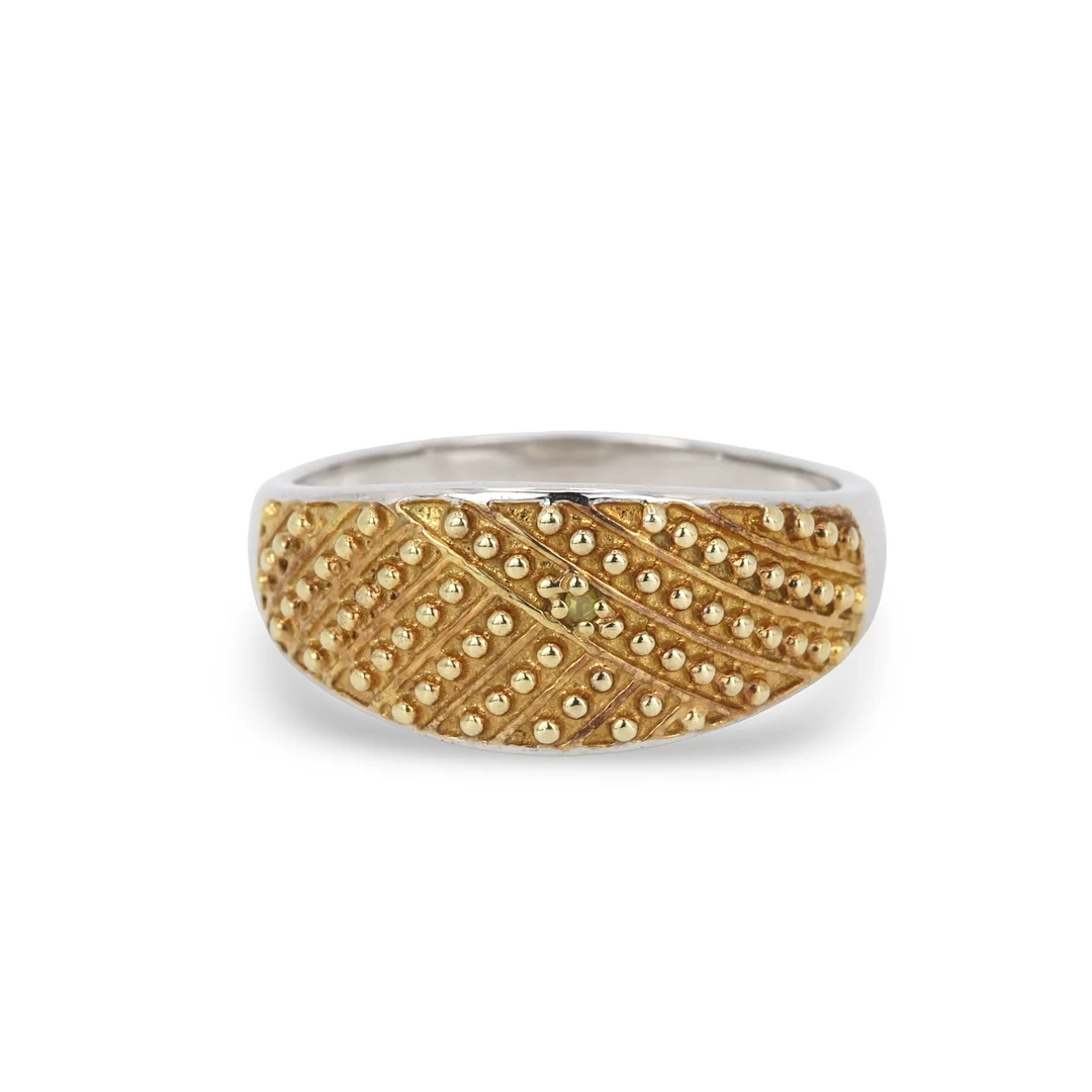 SILVER FANCY YELLOW DIAMOND RING. — Rings — Chalkwell Auctions