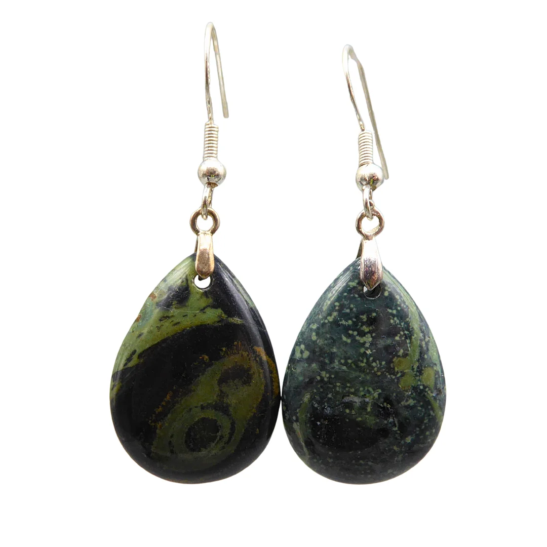NATÜRLICHE LABRADORITE OHRRINGE MIT 925ER SILBER. — Earrings — Auktionshaus Stuber's Hammerschlag