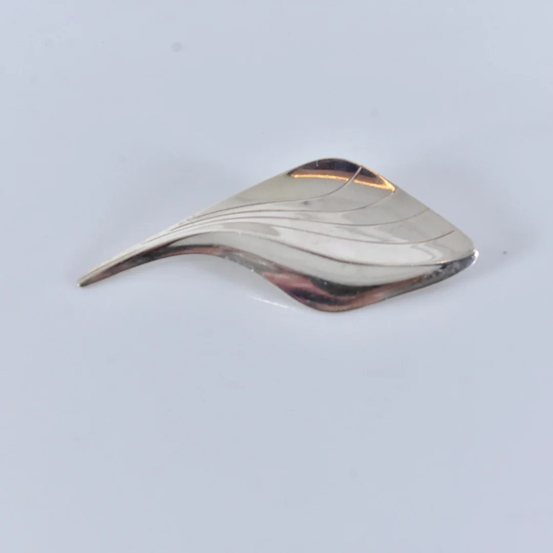 BROSCH, sterlingsilver Hermann Siersbol, Danmark. — Brooches & Pendants — Halmstads Auktionskammare