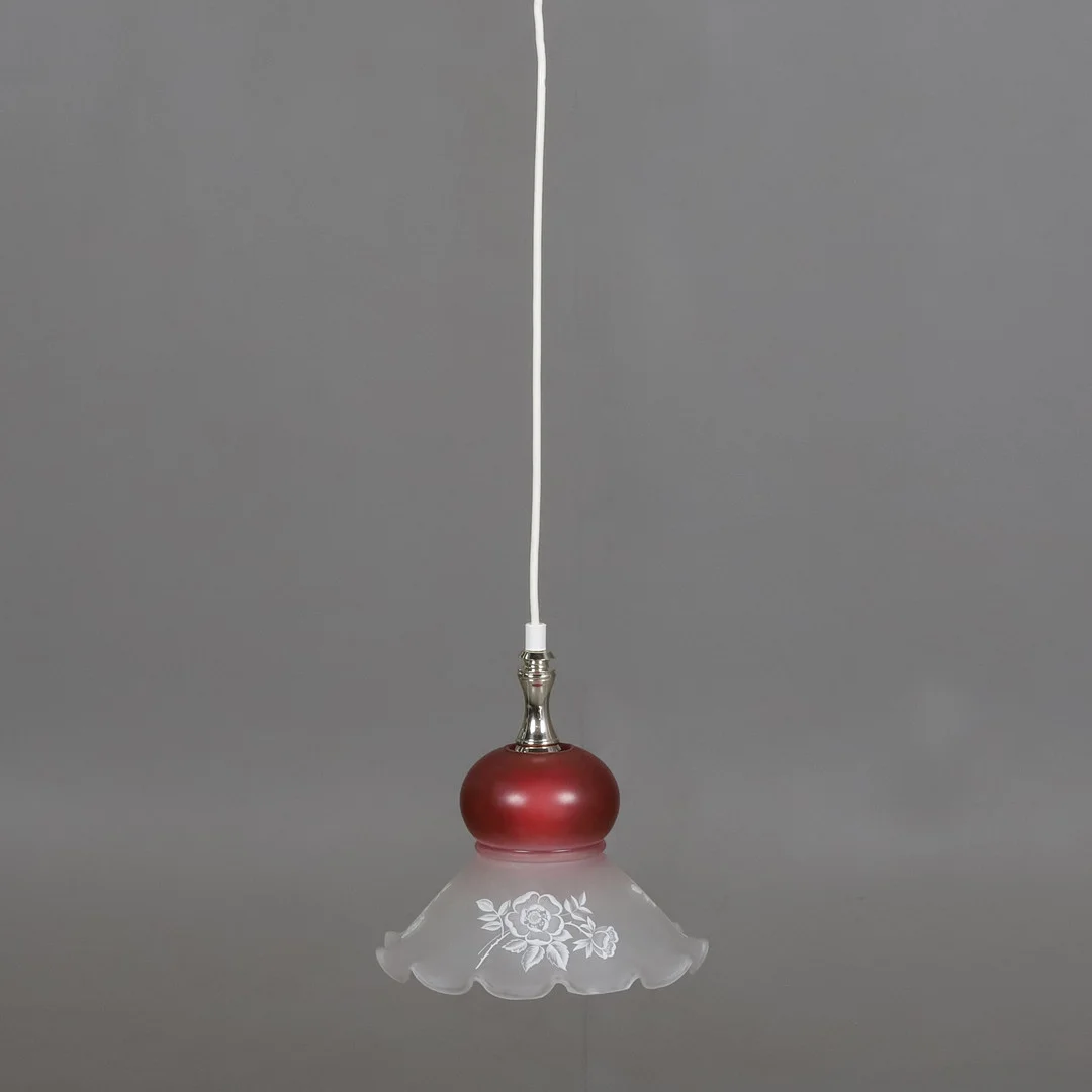 Tak-/fönsterlampa. Frostad glaskupa med dekor av blomster, 1900-talets andra halva. — Ceiling lights — Örebro Stadsauktioner