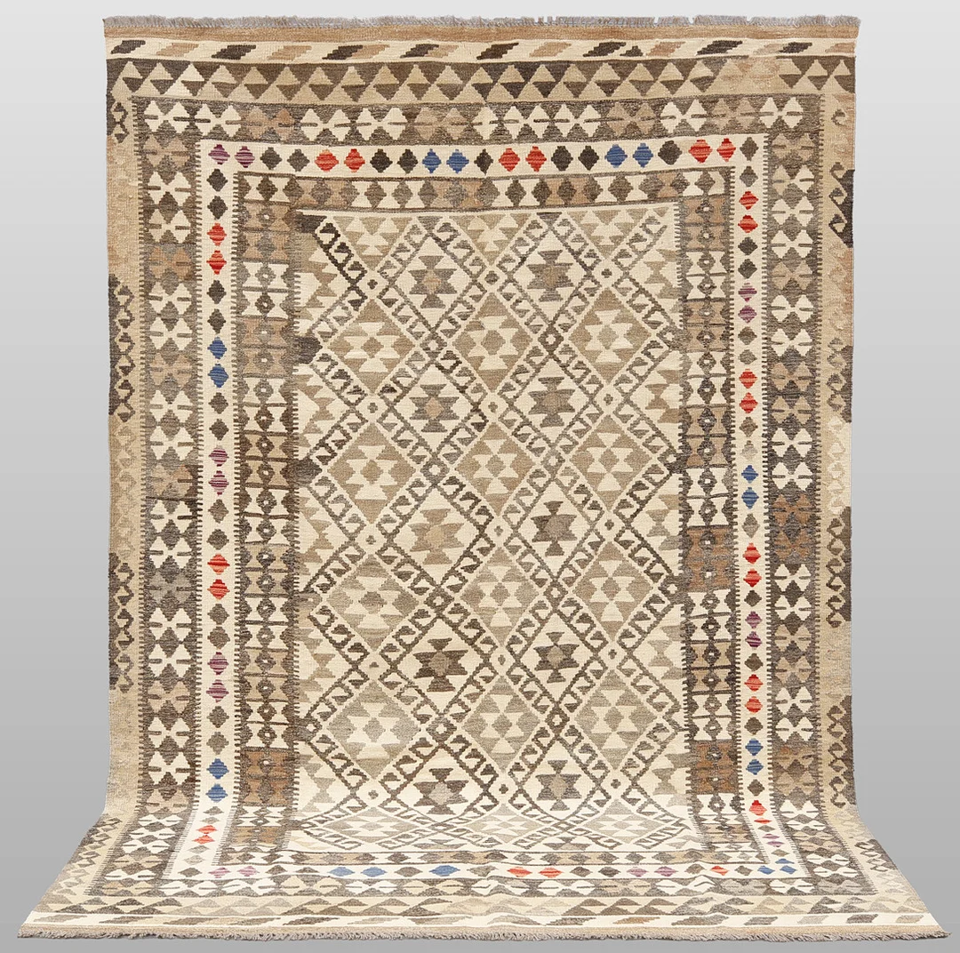 ORIENTMATTA. Kelim naturfärgad, 293 x 201 cm. — Oriental Carpets & Textiles — Gomér & Andersson Linköping