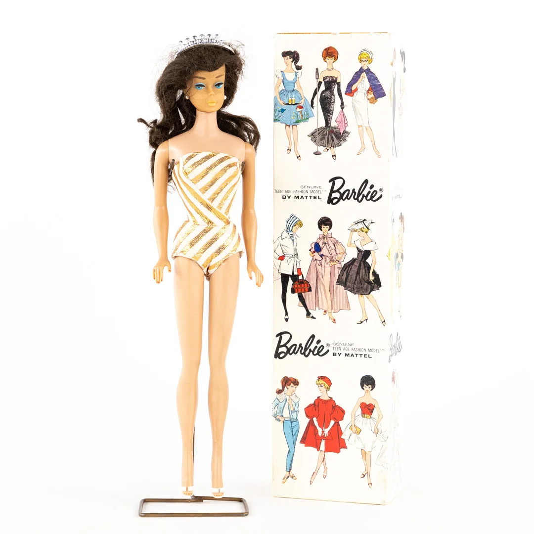 BARBIE. Mod 850, "Teen age fashion model", 60-tal, Mattel. — Dolls & Teddybears — Karljohan Auktioner