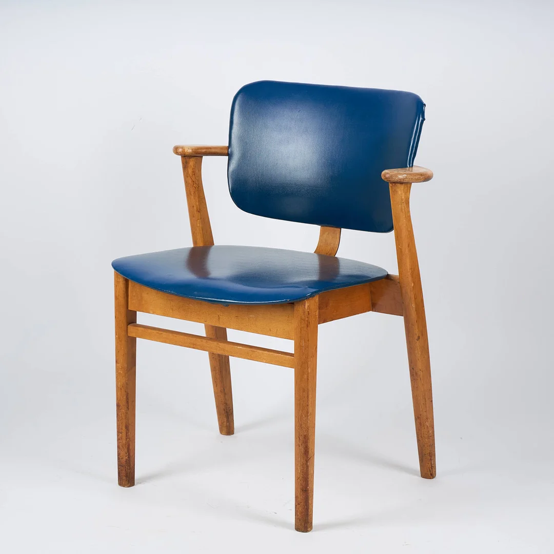 ILMARI TAPIOVAARA. Stol, Domus, Keravan Puuteollisuus, 1950/60-tal. — Armchairs & Chairs — Stockholms Auktionsverk Helsinki