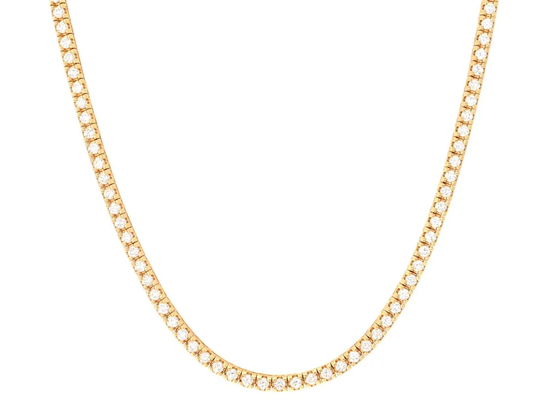 RIVIERECOLLIER, 18K guld, 227 briljantslipade diamanter ca 3,85 ctv, ca TW-TCr/VVS-VS, längd 50 cm, vikt 24,7 g, enstaka diamanter med mindre nagg på kuletten. — Smycken/Collier — Kaplans