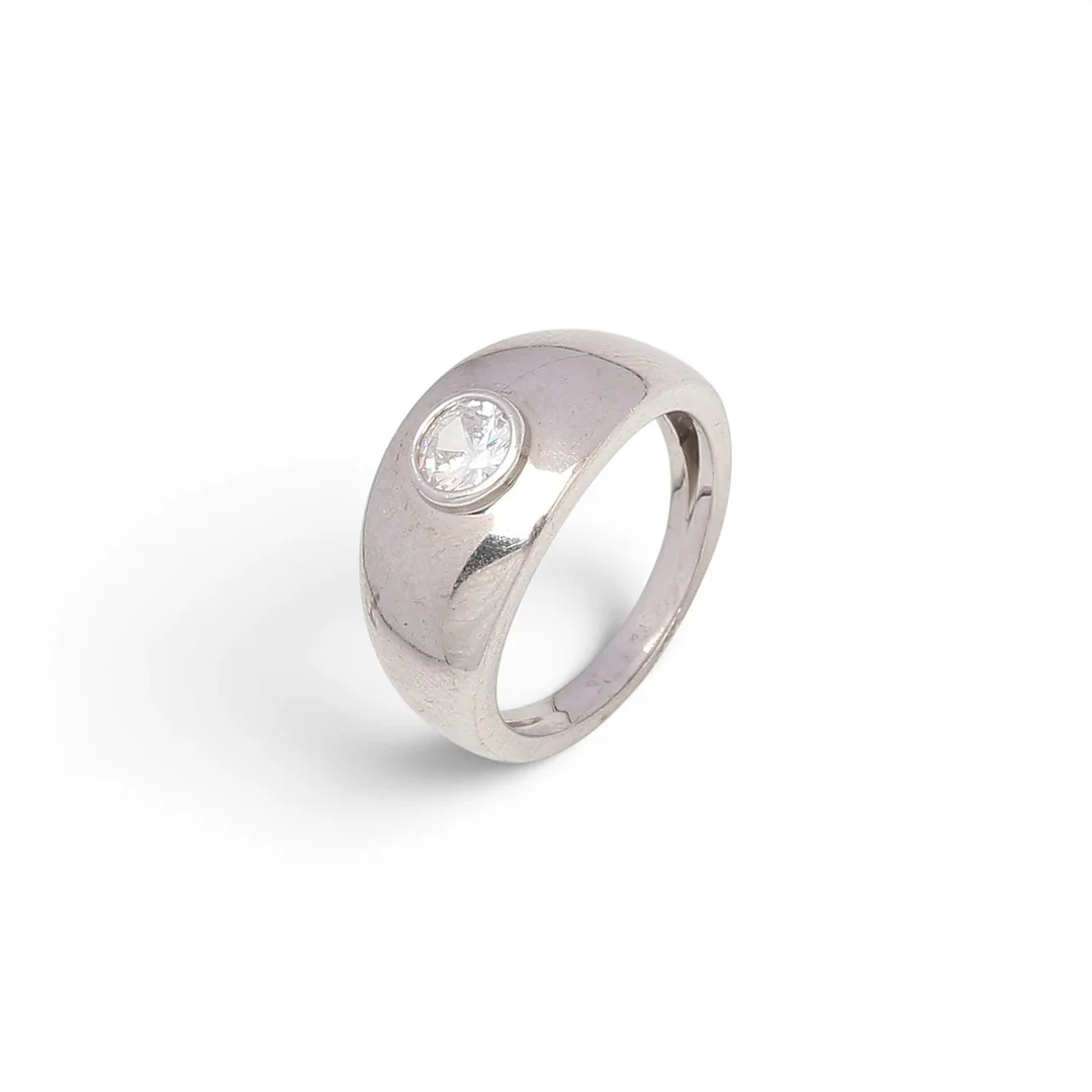 Bombée ring with zircon solitaire. — Rings — Balclis