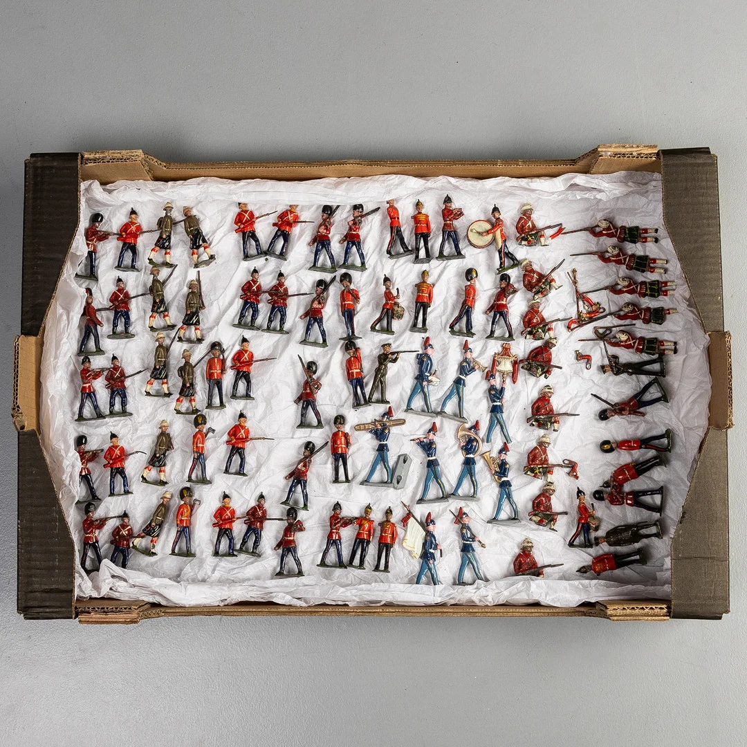 BRITAINS TOY SOLDIERS. — Other toys — Griffin’s Auctioneers
