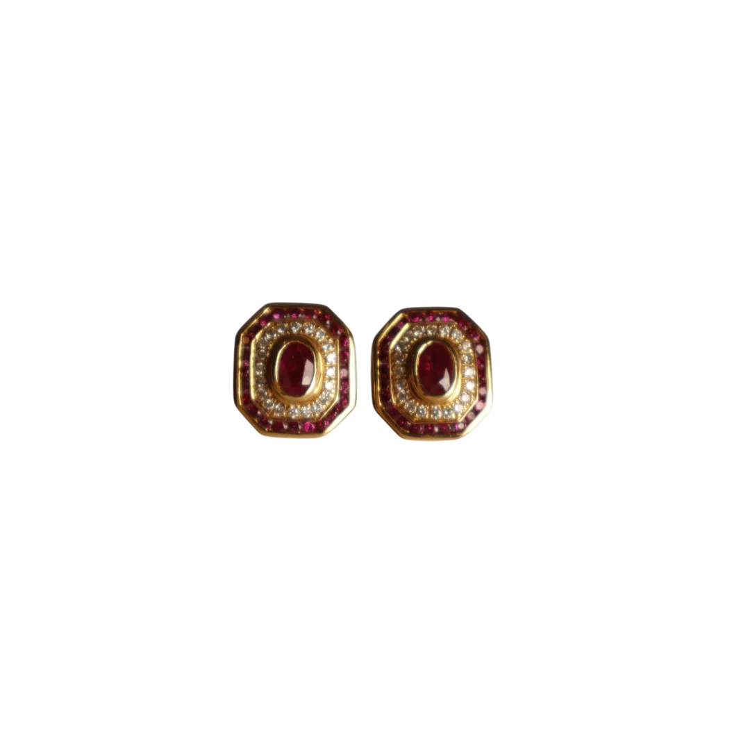 Pendientes en oro de 18K, rubís y diamantes. — Earrings — Barcelona Auctions