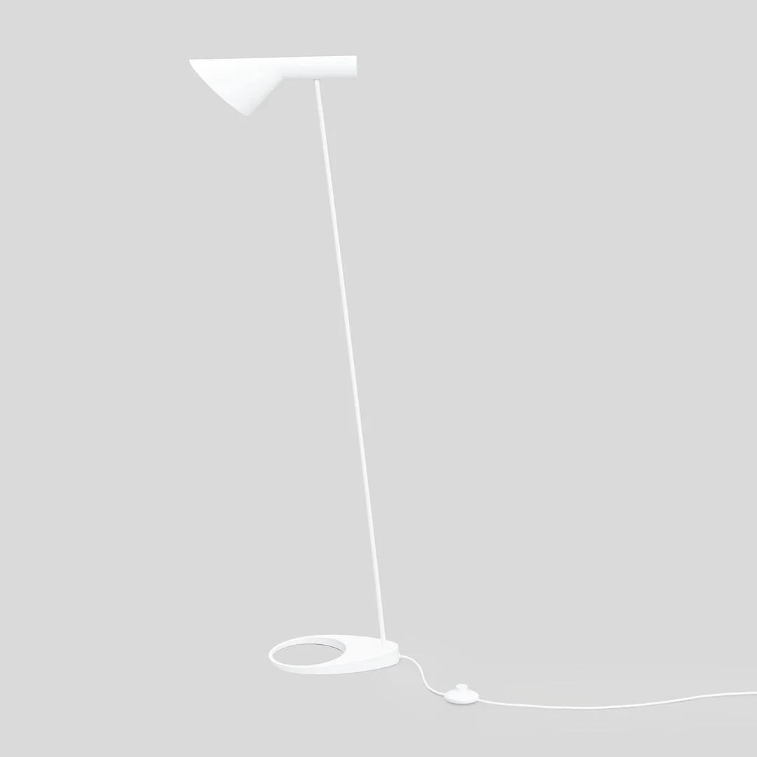 ARNE JACOBSEN. Golvlampa, "AJ" för Louis Poulsen. — Floor lights — Göteborgs Auktionsverk