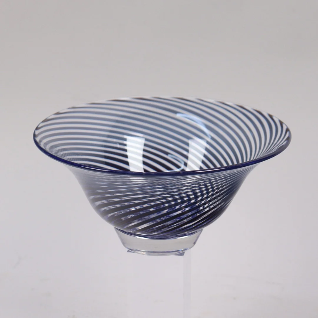 EDWARD HALD. slipgraal, skål i glas, Orrefors. — Art glass — Markus Auktioner
