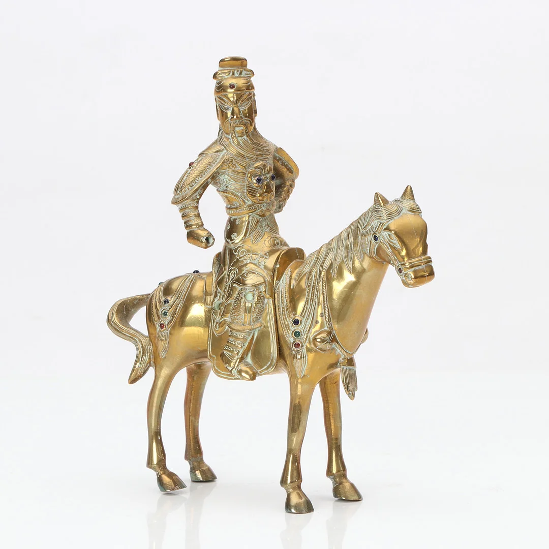 SKULPTUR. Mässing. Asiatisk man till häst. 1900-tal. — Bronzes — Skånes Auktionsverk