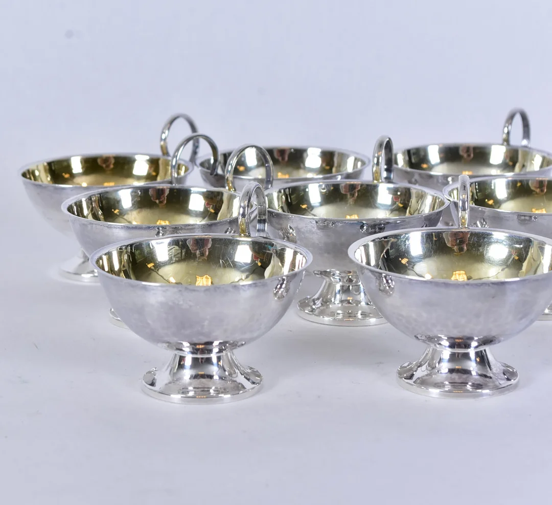 PUNSCHMUGGAR, 8 st, silver, Cesons Göteborg. — Silver — Halmstads Auktionskammare