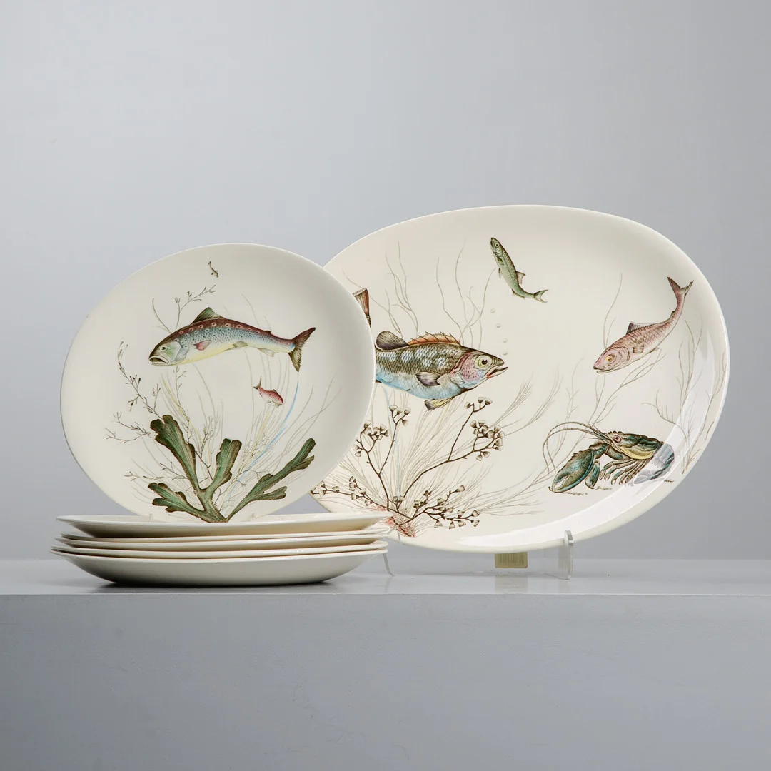 JOHNSON BROS, tallrikar & serveringsfat, 6+1 st, "Fish", England. — European — Formstad Auktioner