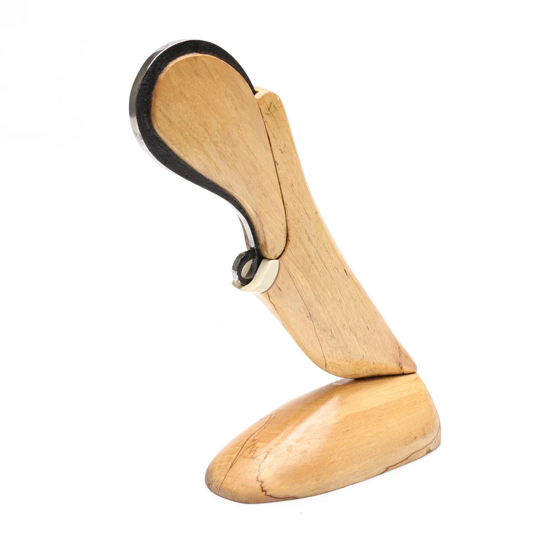 BÖRJE LIDMAN. Kniv, i ställ, horn och trä, samearbete, signerad och daterad 2015. — Sami Arts & Crafts — Gomér & Andersson Linköping