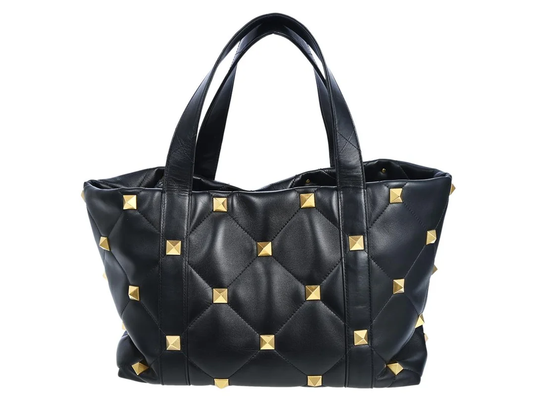 VALENTINO, VÄSKA, Rockstud Tote Bag, svart läder, guldfärgade nitar, 40x29x19 cm, tag, dustbag. Very Good Condition. — Accessoarer/Väskor — Kaplans