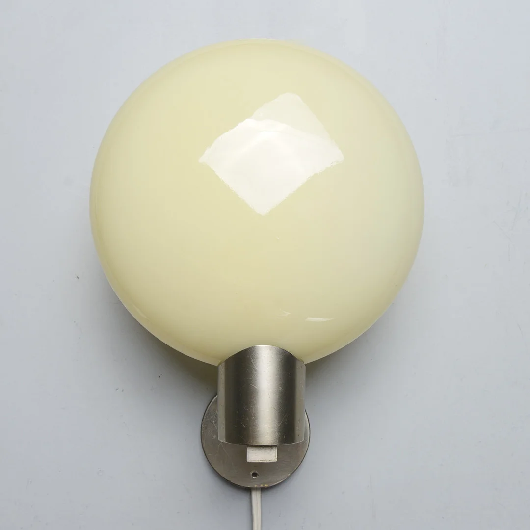 HARALD NOTINI. Vägglampa, Böhlmarks, Funkis, 1930-tal. — Wall Lights — Formstad Auktioner