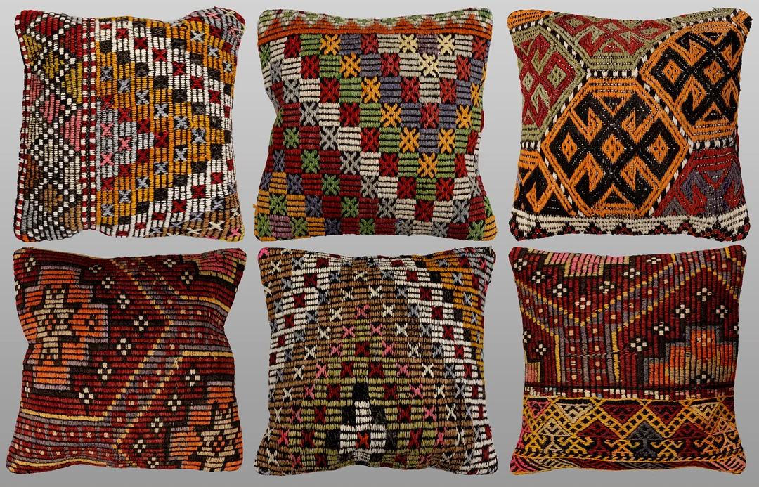 ORIENTMATTA. Parti Kuddfodral 6st, anatoliska Kelim fragment, 45 x 45 cm. — Carpets — Gomér & Andersson Norrköping