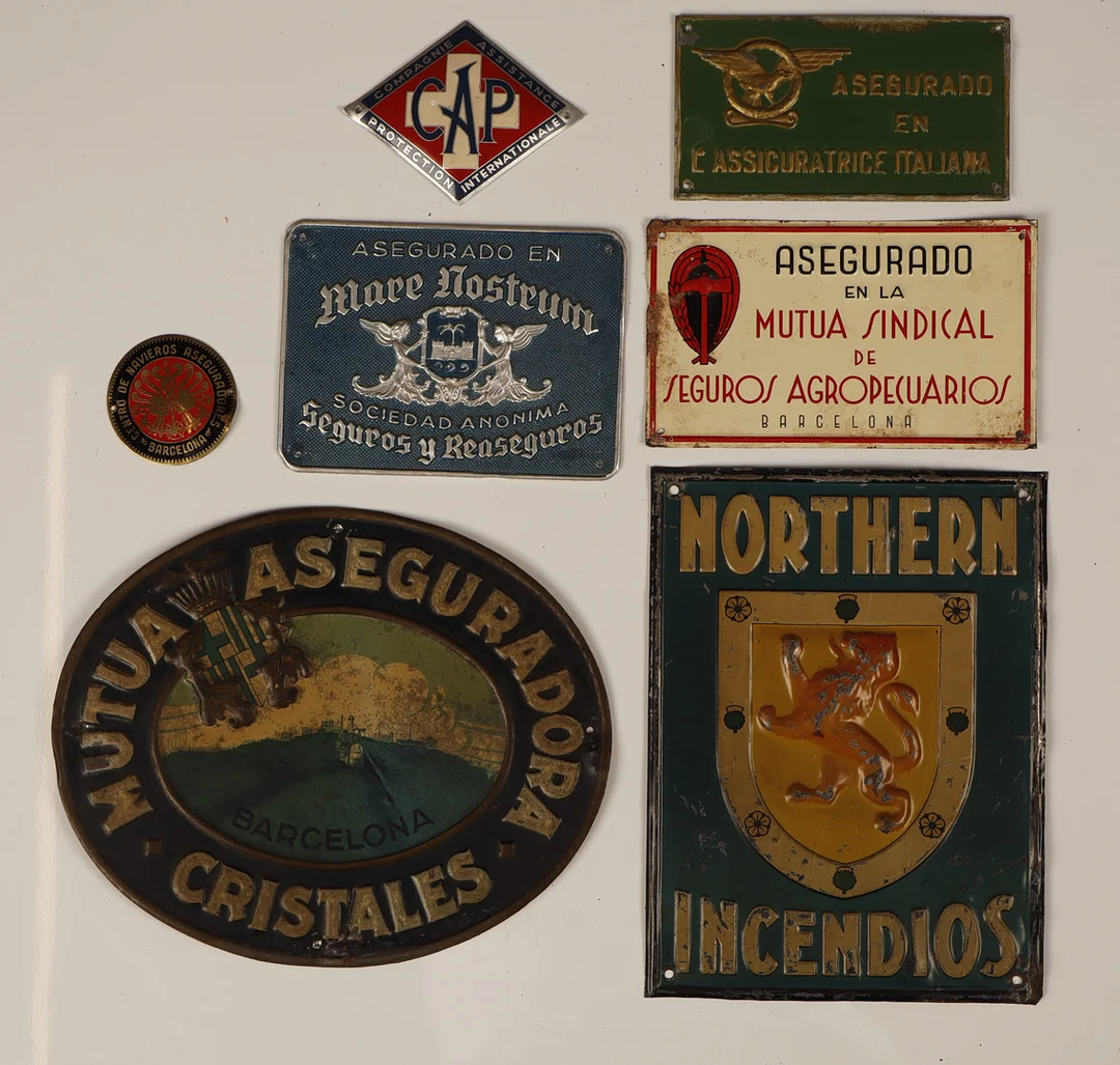 Northern y otros, 7 placas publicitarias en hojalata estampada y pintada. — Other collectables — Barcelona Auctions