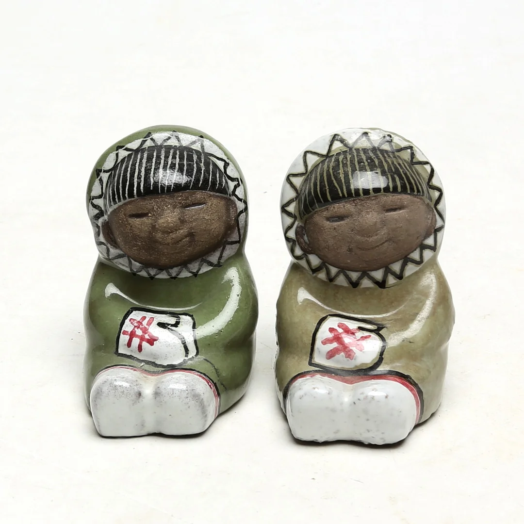 MARI SIMMULSON. FIGURER 2 st, keramik. — European — Kalmar Auktionsverk