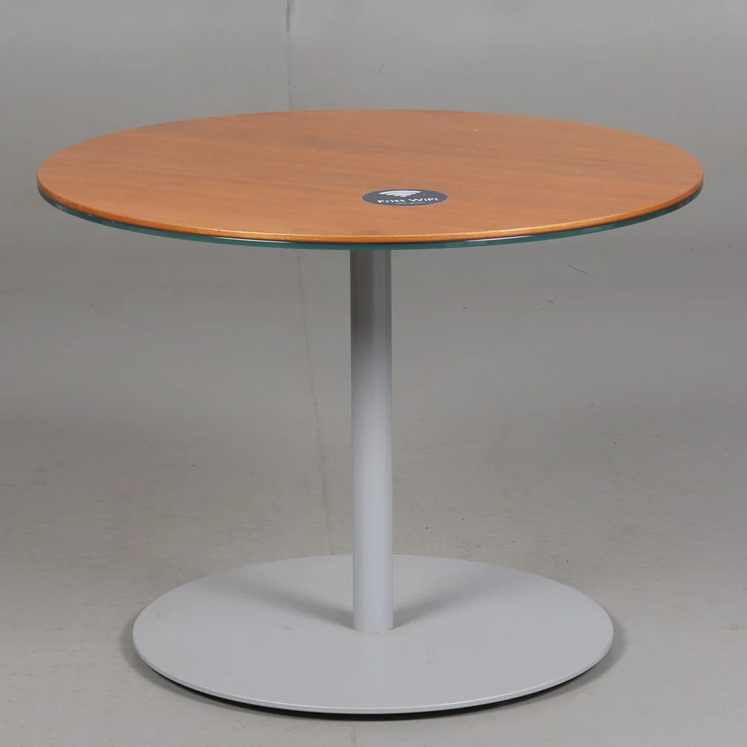 CAFÉBORD, samtida. — Tables — Örebro Stadsauktioner