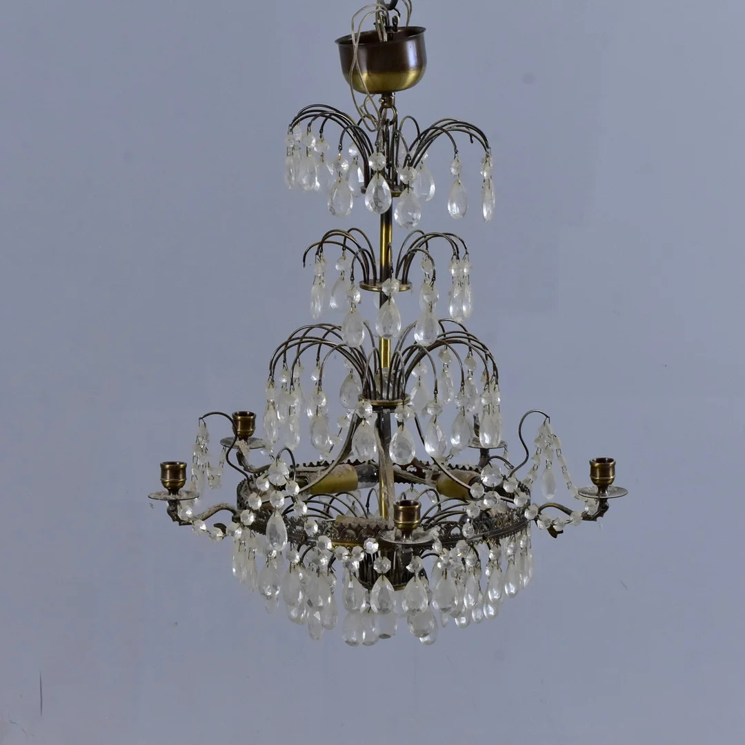 TAKLAMPA, med prismor, 1900-tal. — Ceiling lights — Halmstads Auktionskammare