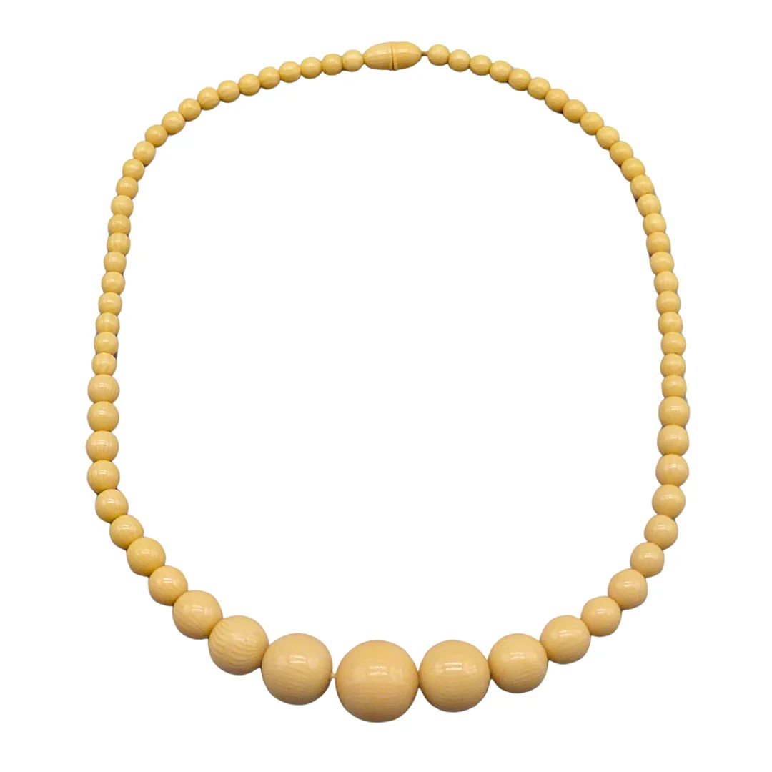 CREMEFARBENE PERLENKETTE. — Necklace — Auktionshaus Stuber's Hammerschlag