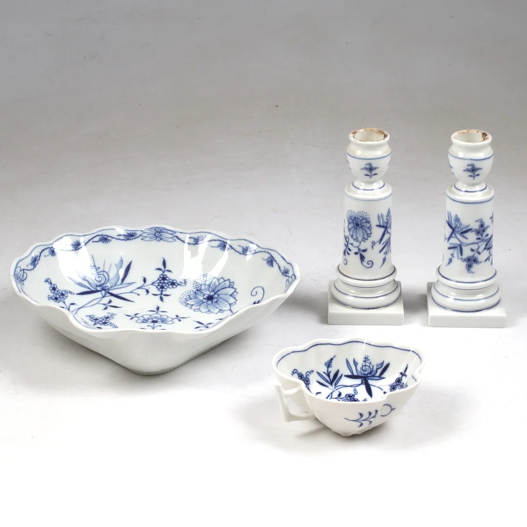 LJUSSTAKAR, 1 par, SKÅLAR, 2 st, porslin, Meissen, Tyskland, 1900-tal. — European — Stadsauktion Sundsvall